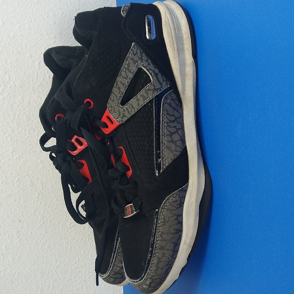 Fubu - Picture 3 of 8